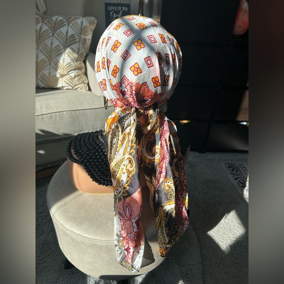 ✨NEW Ellen Tracy Orange and Pink Floral faux silk Scarf - Picture 5 of 12